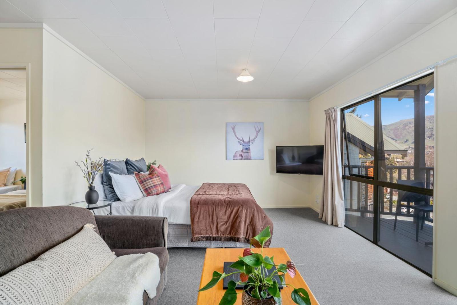 Ride Base Wanaka Apartments Exterior photo